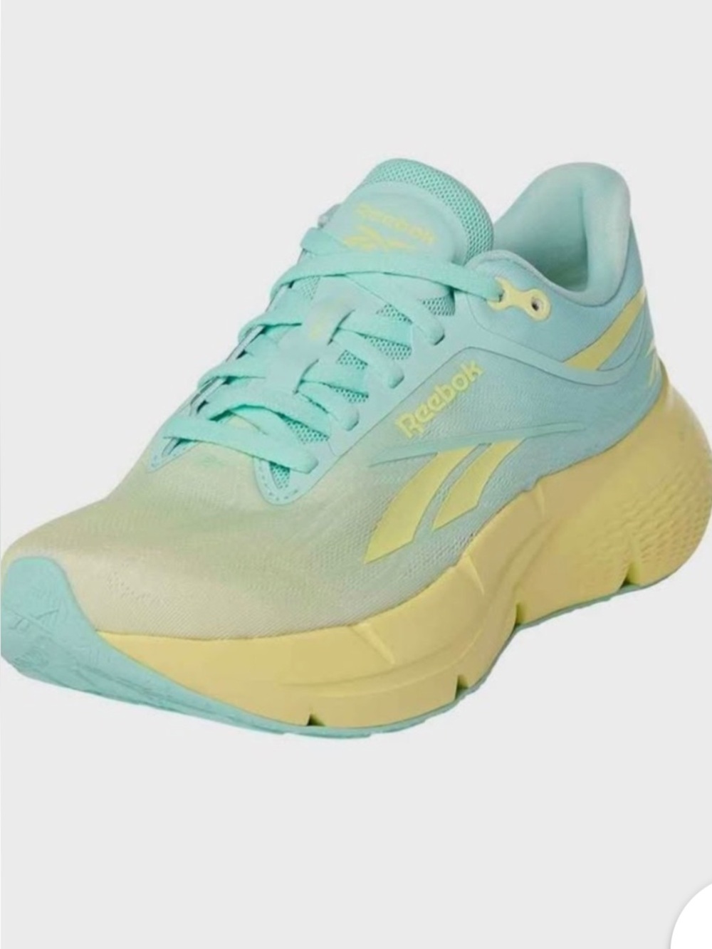 NWOT Ladies Reeboks - Picture 10 of 12